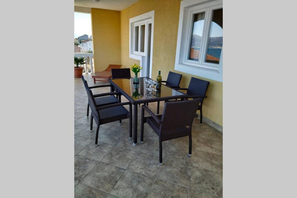 Apartmen Karmen 2 Трогир Екстериор снимка